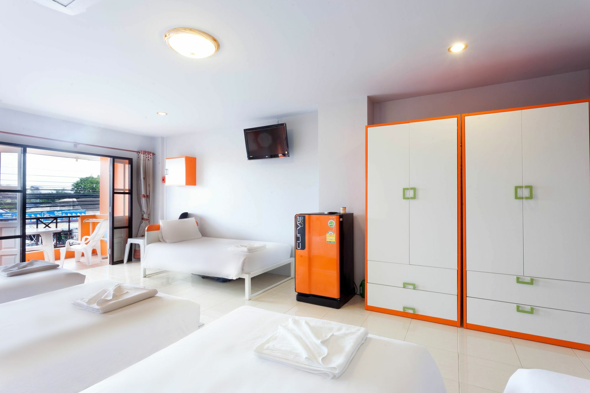 Luna Guesthouse And Travel Rawai Extérieur photo